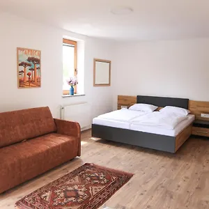 Daire Katrca Bezigrad, Ljubljana